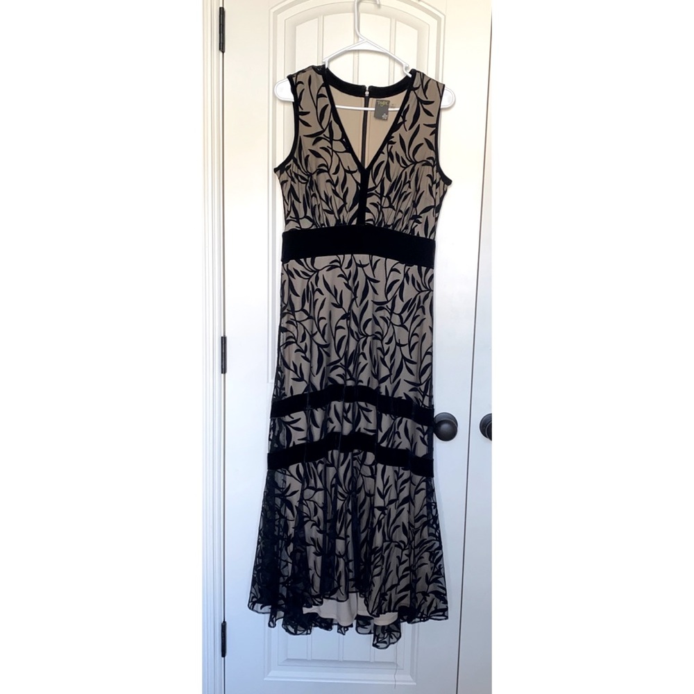 TAYLOR classic year around dress